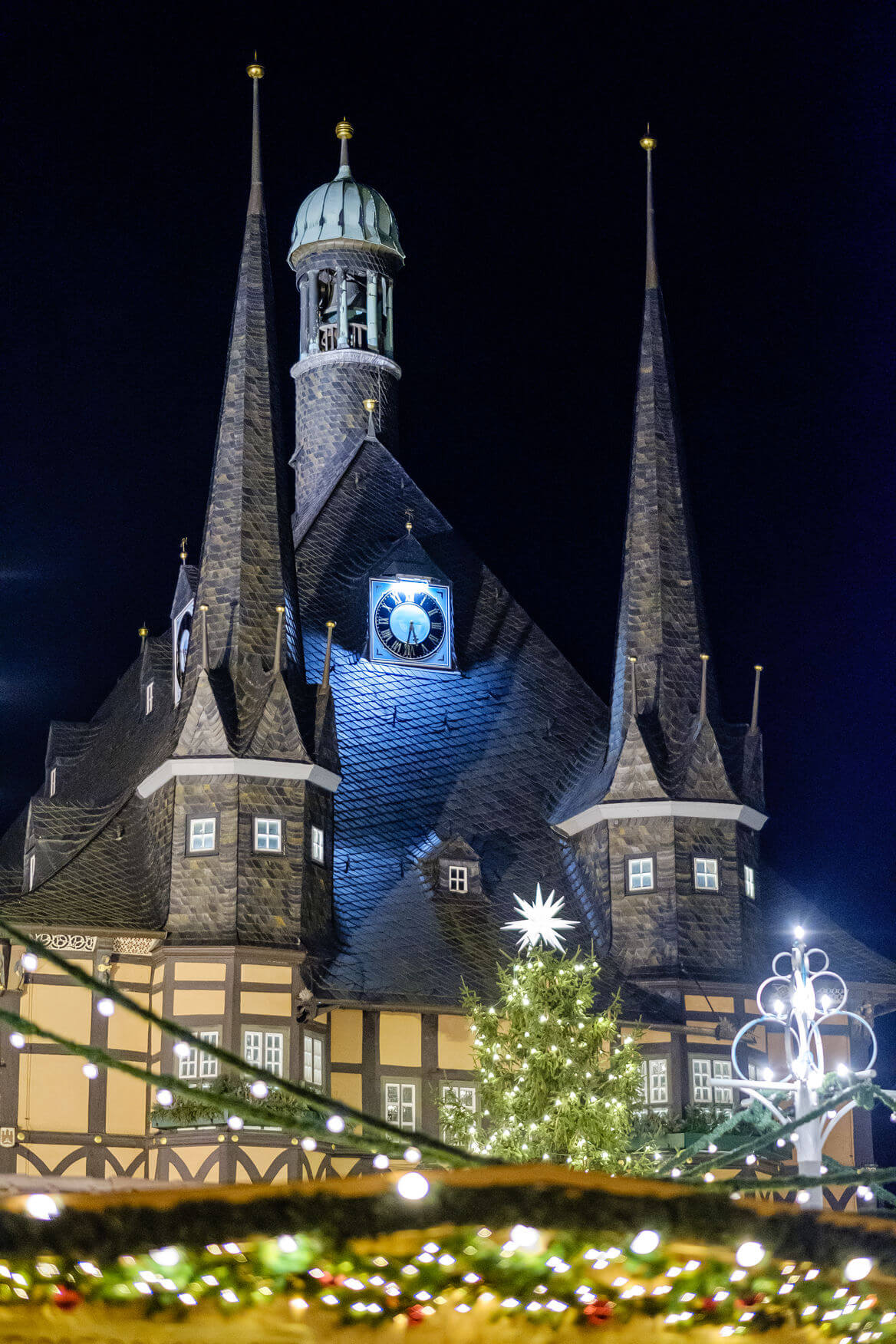 Rathaus und Weihnachtsmarkt von Wernigerode, Harz