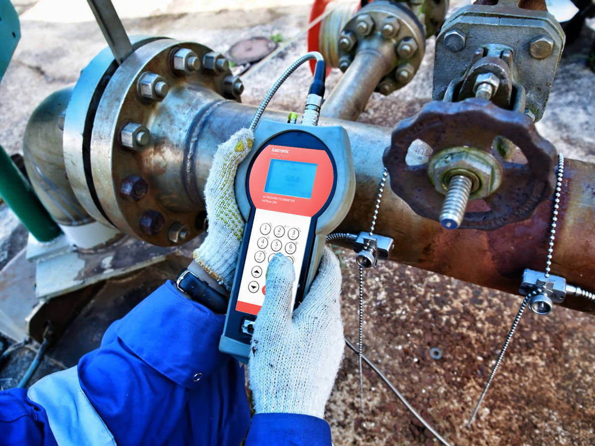 KATflow 200 clamp-on ultrasonic flow meter used by Indonesian water well drilling company Supra Indodrill